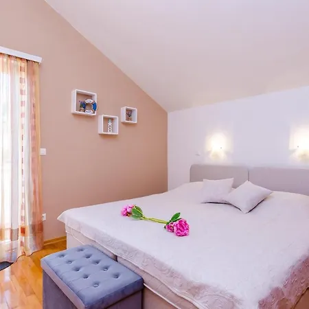Santani - Two-bedroom With Balcony And Sea View Διαμέρισμα Ντουμπρόβνικ